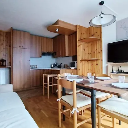 The House Of The Alps Apartment